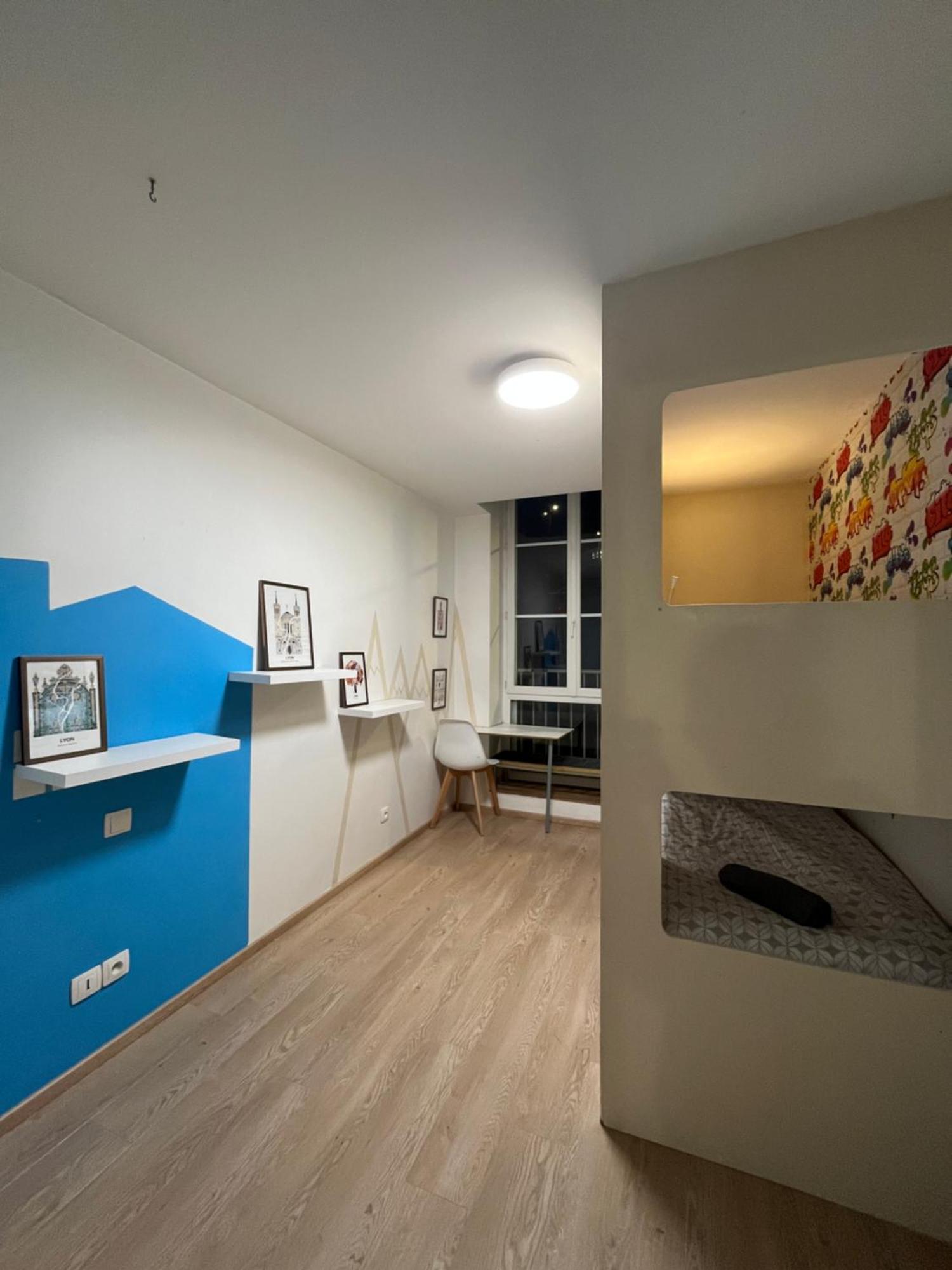 La Roue Libre 3 Chambres - 1Er Etage Au Centre Ville De L'Arbresle Eveux المظهر الخارجي الصورة