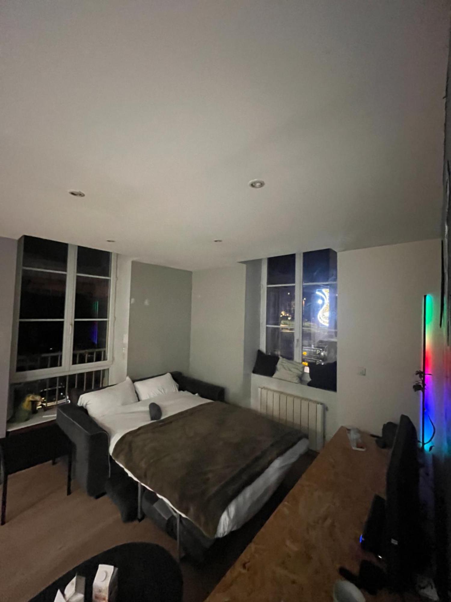 La Roue Libre 3 Chambres - 1Er Etage Au Centre Ville De L'Arbresle Eveux المظهر الخارجي الصورة